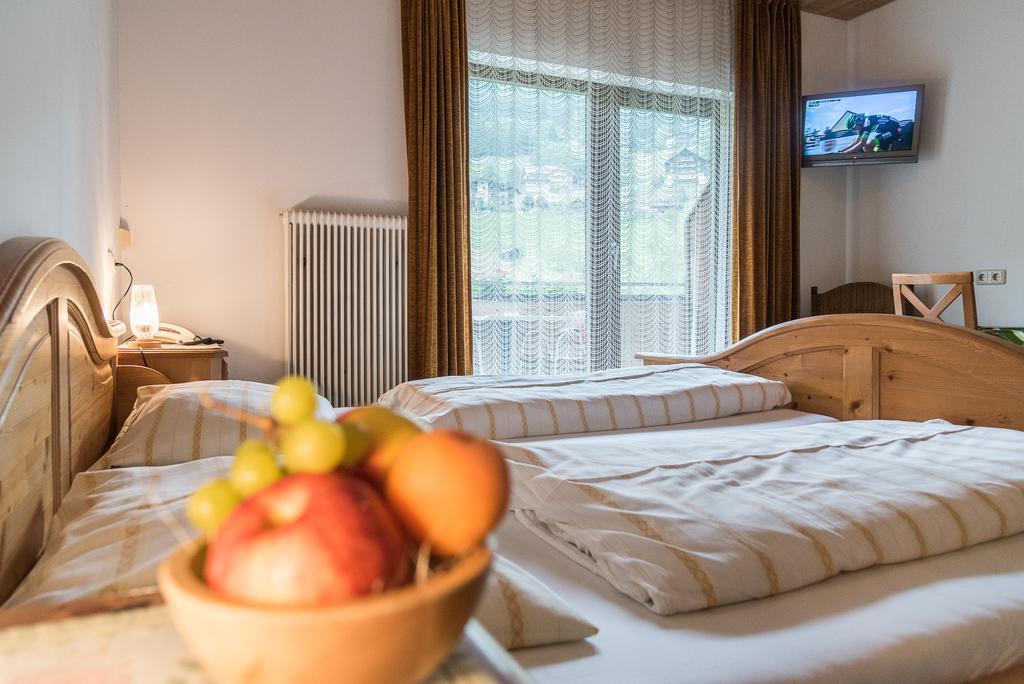 Pension Bäuerle Heiligenblut Bagian luar foto